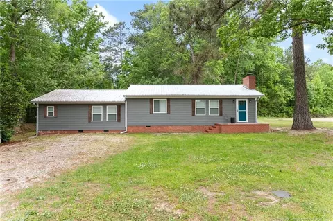 5005 S River School Rd, Wade, NC 28395