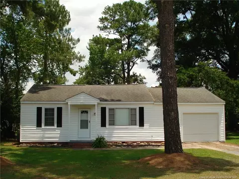 8914 Main St, Godwin, NC 28344