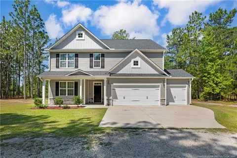 124 Hammock Ln, Raeford, NC 28376