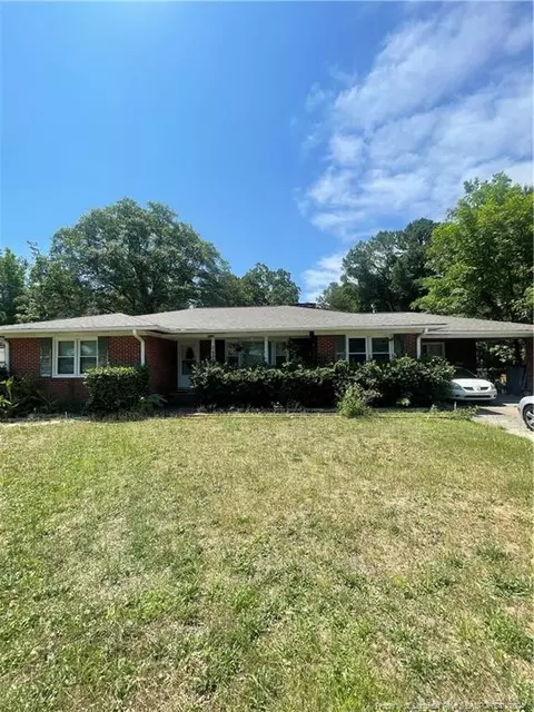 2506 E Brinkley Dr, Spring Lake, NC 28390