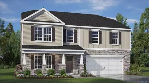 851 Misty Creek Dr, Aberdeen, NC 28315