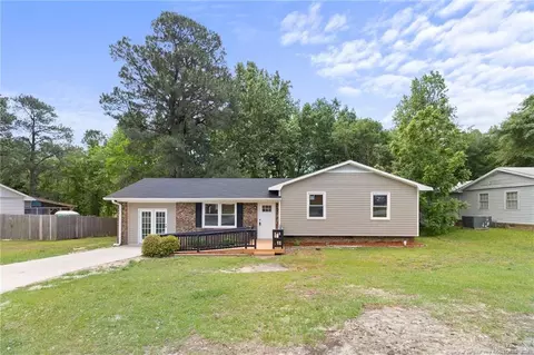 108 Azalea Dr, Spring Lake, NC 28390