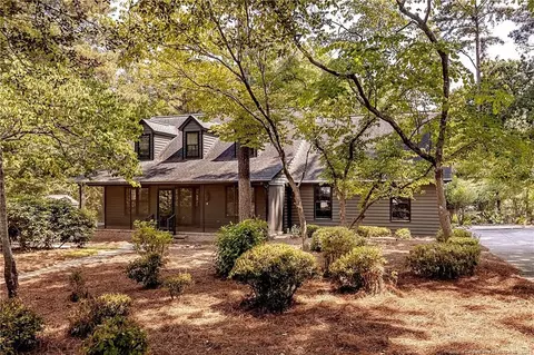 205 Bedell Dr, Fayetteville, NC 28314