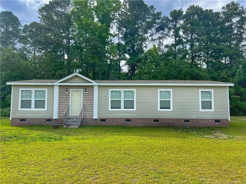6590 Autryville Rd, Autryville, NC 28318