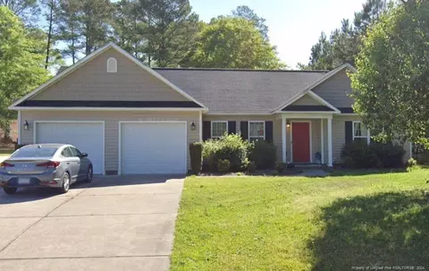235 Chestnut Dr, Raeford, NC 28376