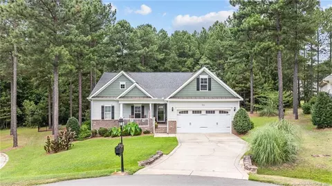 50 Shellnut Cir, Spring Lake, NC 28390