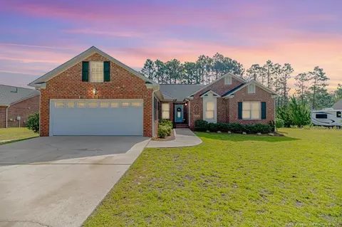 326 Green Links Dr, Cameron, NC 28326