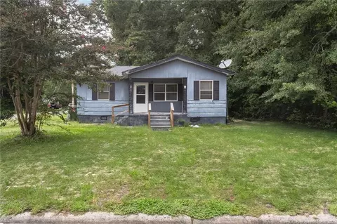 926 Raleigh St, Laurinburg, NC 28352