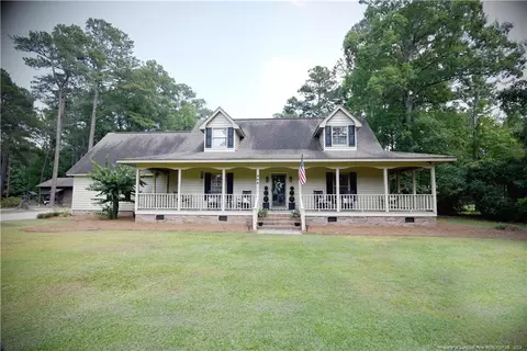 206 Wisteria Dr, Lumberton, NC 28360