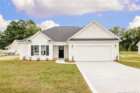 4037 Racking Horse Rd, Hope Mills, NC 28348