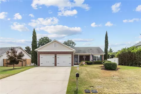 4324 Bishamon St, Hope Mills, NC 28348