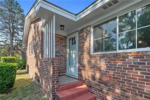 3223 Broadview Dr, Fayetteville, NC 28301