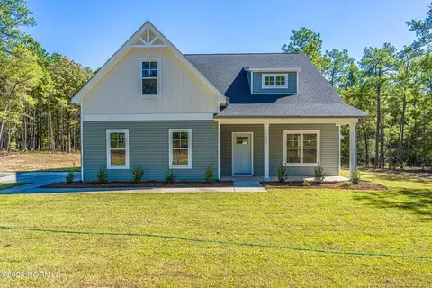 1107 Cameron Hill Rd, Cameron, NC 28326