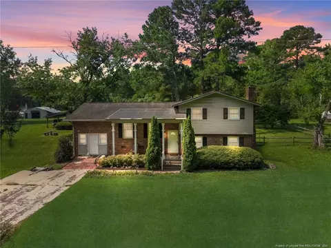 620 Three Points Rd, Fayetteville, NC 28311