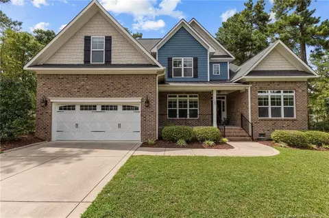 155 Heather Brook Cir, Spring Lake, NC 28390