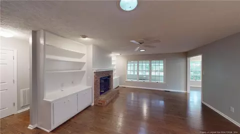 Living - 9 Halter Pl, Pinehurst, NC 28374 photo 1 of 4