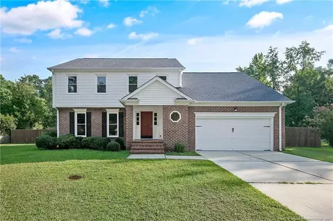 5672 Dobson Dr, Fayetteville, NC 28311