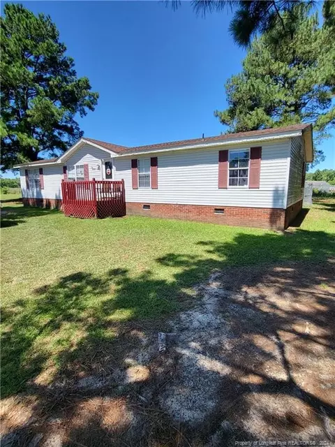 64 Derby Ln, Parkton, NC 28371