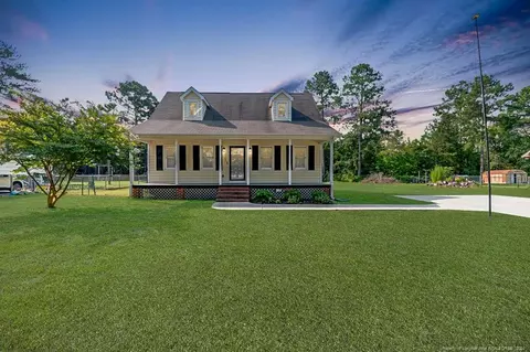 925 Line Rd, Cameron, NC 28326