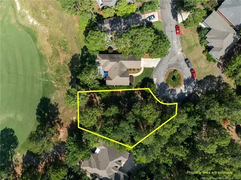 126 Belmont Ct, Southern Pines, NC 28387