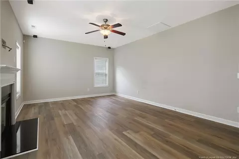 Living - 307 Crane Way, Bunnlevel, NC 28323 photo 2 of 5