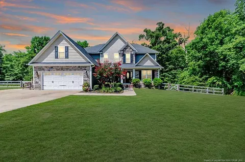 199 Laurel Ln, Raeford, NC 28376