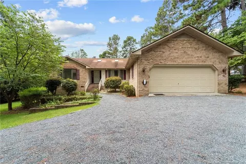 114 Winsford Cir, Seven Lakes, NC 27376