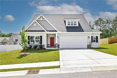 5411 Seedling Rd, Fayetteville, NC 28311