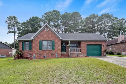2012 Wheeling Dr, Fayetteville, NC 28303