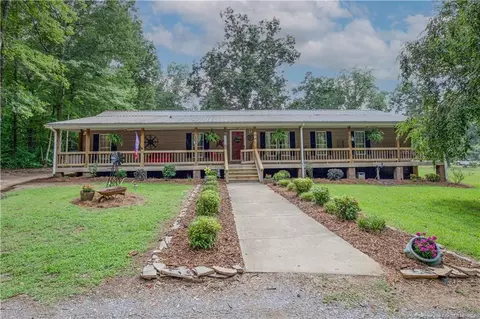 215 Dogwood Trl, Carthage, NC 28327