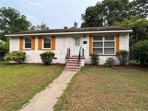 1937 Spruce St, Fayetteville, NC 28303