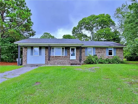 3601 Concord Ct, Hope Mills, NC 28348