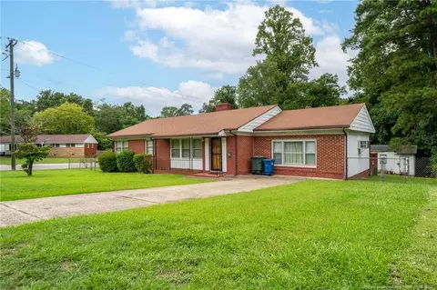 415 Mcrae Dr, Fayetteville, NC 28305