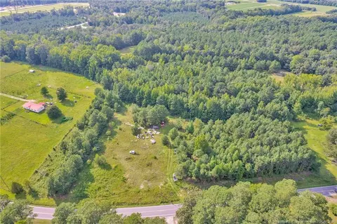 2885 Slocomb Rd, Linden, NC 28356