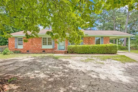 6124 Pueblo Ct, Fayetteville, NC 28303