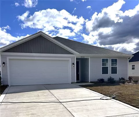 4033 Racking Horse Rd, Hope Mills, NC 28348