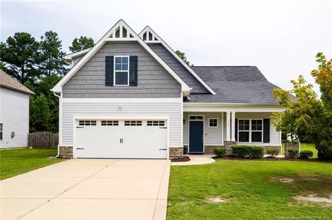 333 Derby Ln, Hope Mills, NC 28348