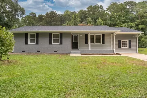 1616 Dolphin St, Spring Lake, NC 28390