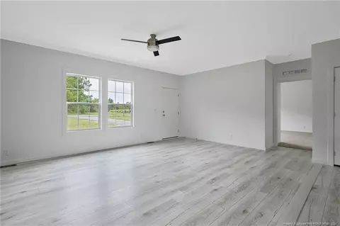 829 Loop Rd, Bunnlevel, NC 28323 photo 9