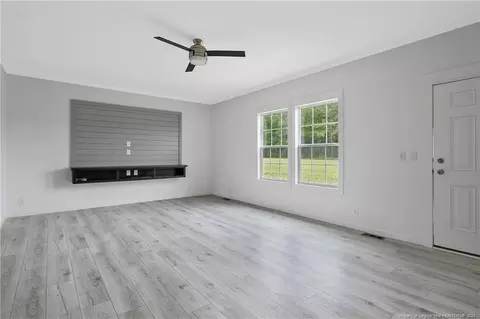 829 Loop Rd, Bunnlevel, NC 28323 photo 7
