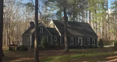 2201 Lakeland Dr, Sanford, NC 27330