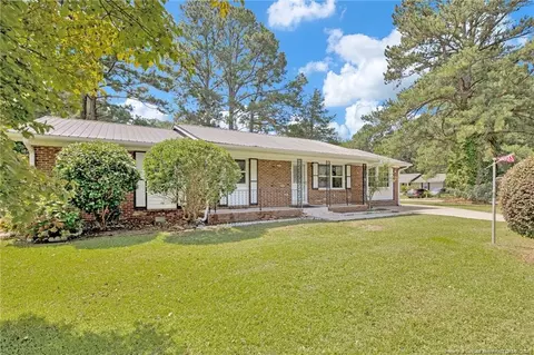 713 Regina Dr, Spring Lake, NC 28390