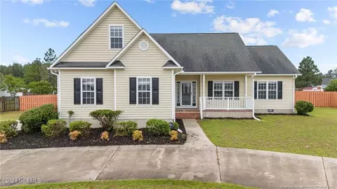 550 W Denny Ave, Pinebluff, NC 28373