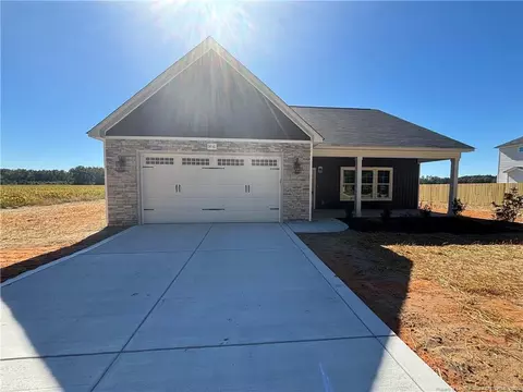 1416 Chason Rd, Lumber Bridge, NC 28357