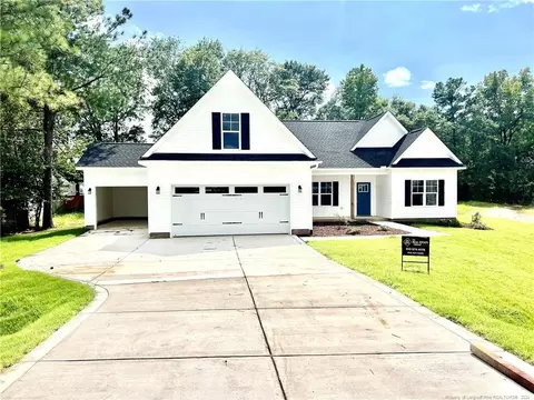 156 Shadybrook Dr, Benson, NC 27504