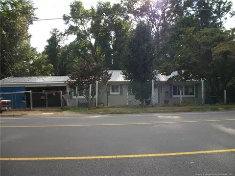506 S 7th St, Sanford, NC 27330