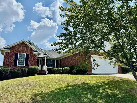 505 Chambercomb Ct, Fayetteville, NC 28303