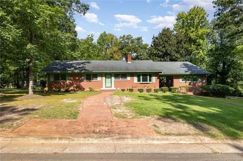 602 W Mcintosh St, Sanford, NC 27330
