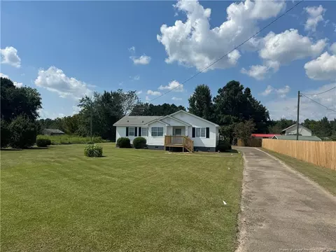 1432 Pages Lake Rd, Saint Pauls, NC 28384