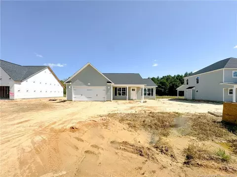 251 Guard Ln, Parkton, NC 28371